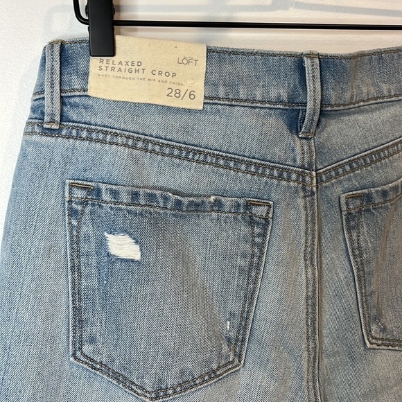 NWT | Womens | LOFT Relaxed Straight Cropped jeans | 28/6 | Light blue - Picture 7 of 9